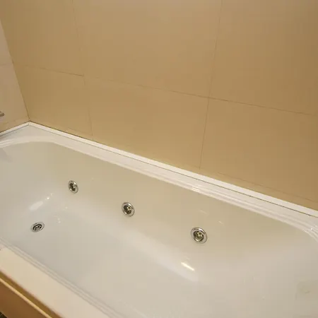 Luxury In Plaza De Espana - Free Parking Apartment *