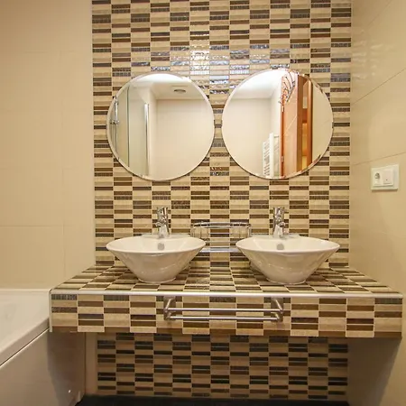 Luxury In Plaza De Espana - Free Parking Apartment *